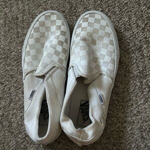 WHITE CHECKERED VANS